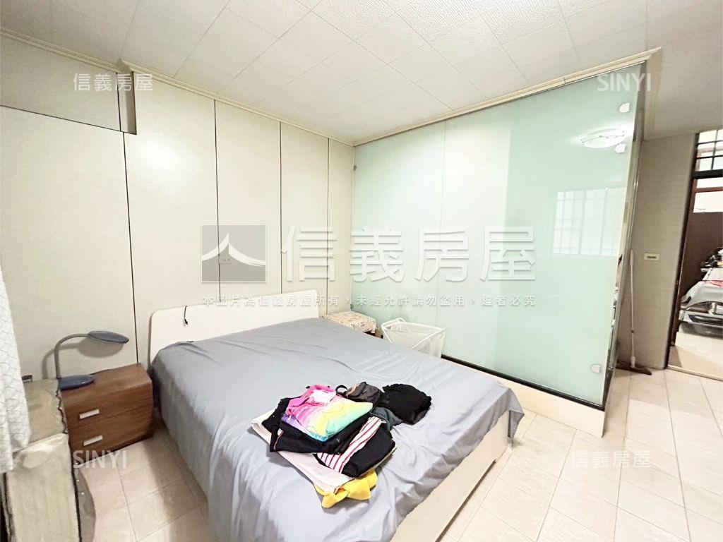 二期震後臨路美墅房屋室內格局與周邊環境