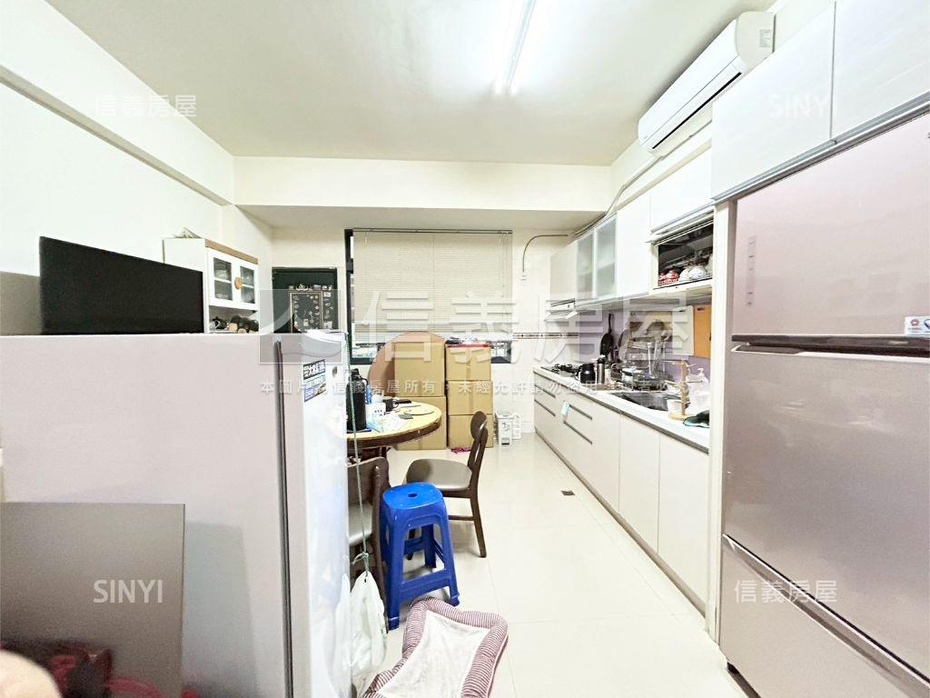 二期震後臨路美墅房屋室內格局與周邊環境