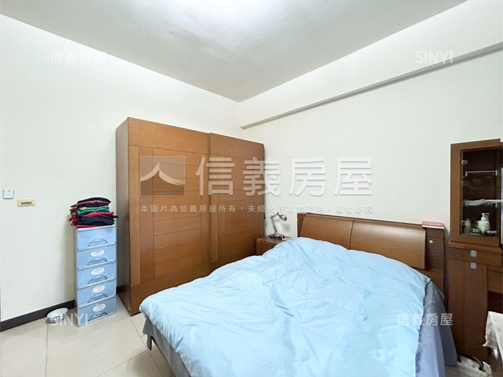 二期震後臨路美墅房屋室內格局與周邊環境