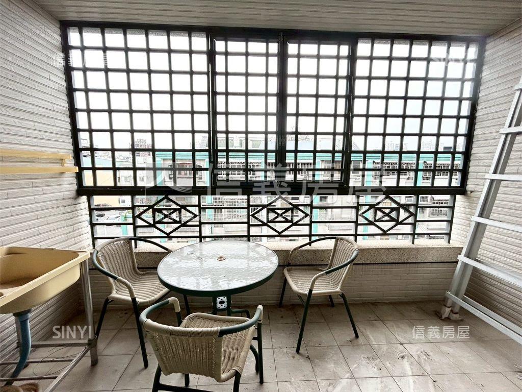 二期震後臨路美墅房屋室內格局與周邊環境