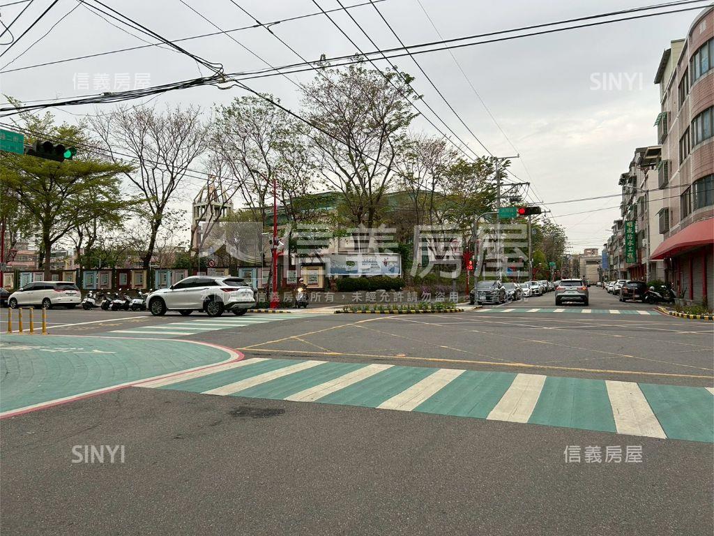 二期震後臨路美墅房屋室內格局與周邊環境