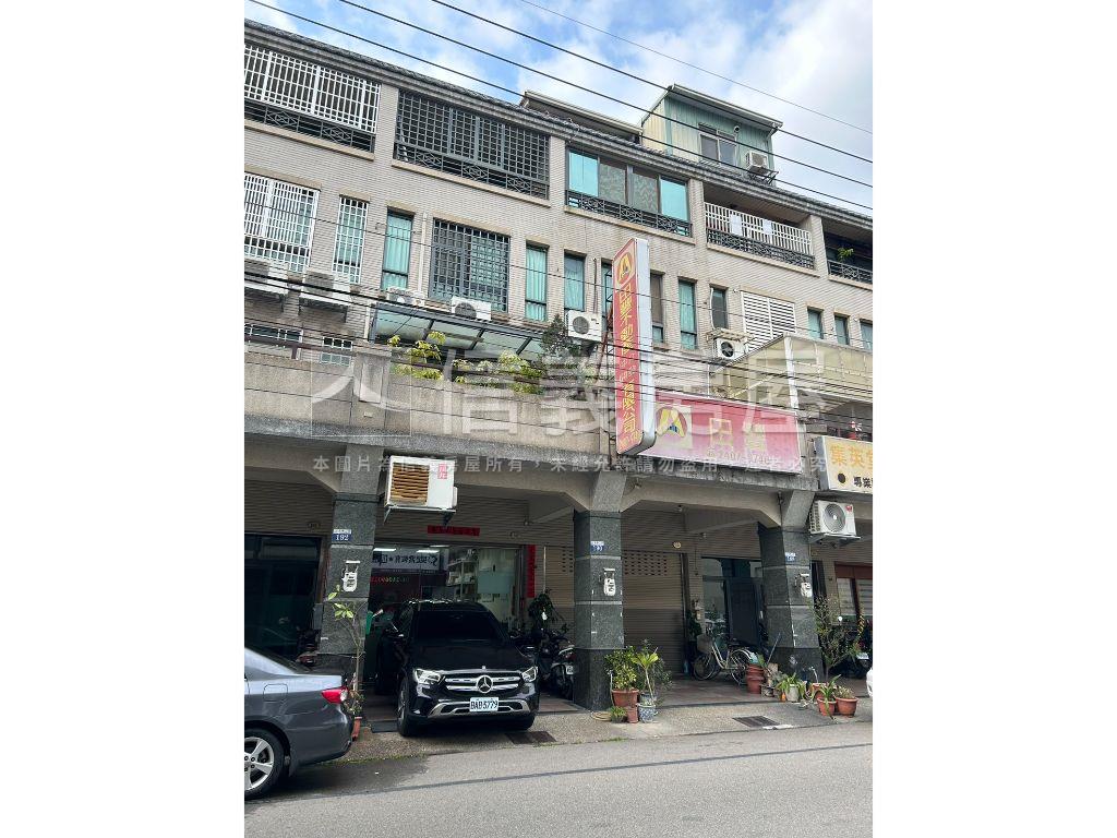 二期震後臨路美墅房屋室內格局與周邊環境