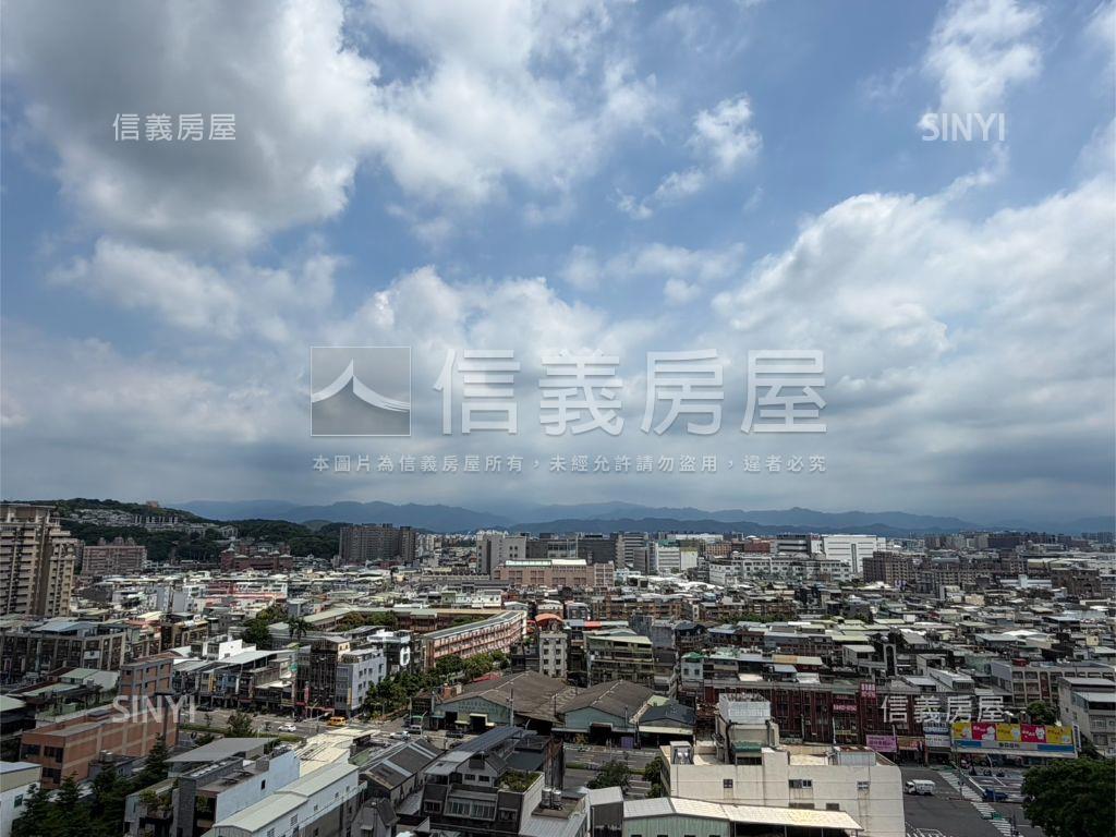 帝王樓層德有巨蛋三房車位房屋室內格局與周邊環境