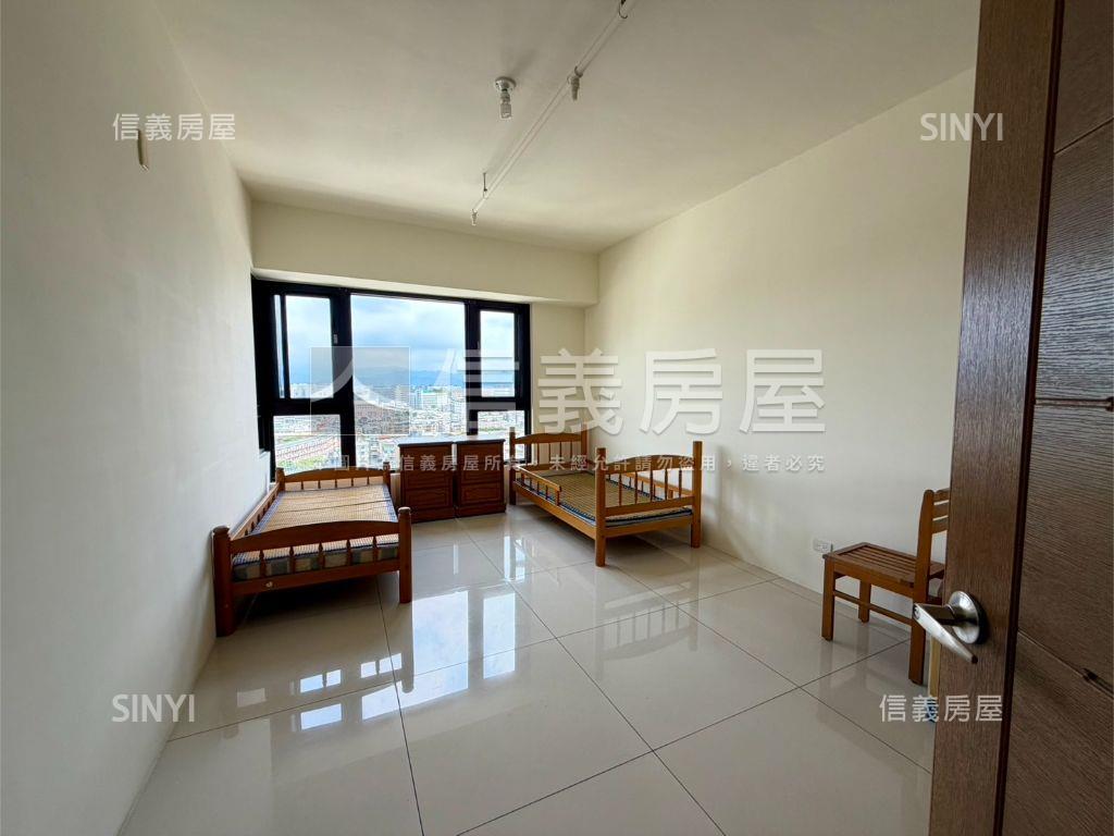 帝王樓層德有巨蛋三房車位房屋室內格局與周邊環境
