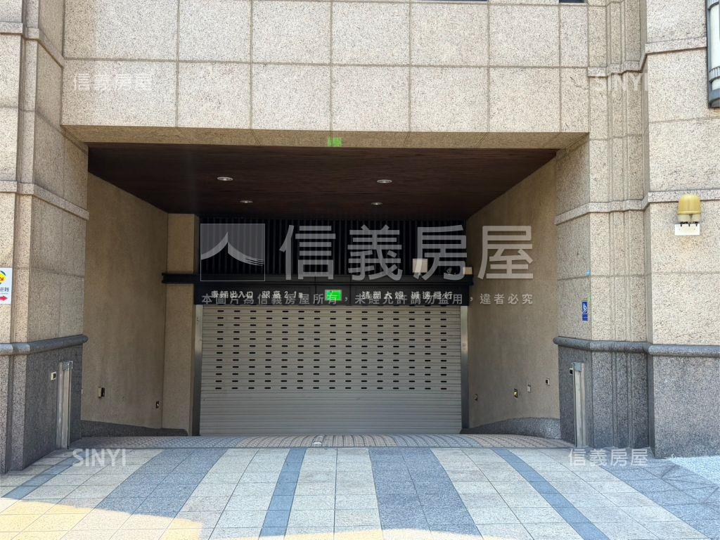帝王樓層德有巨蛋三房車位房屋室內格局與周邊環境