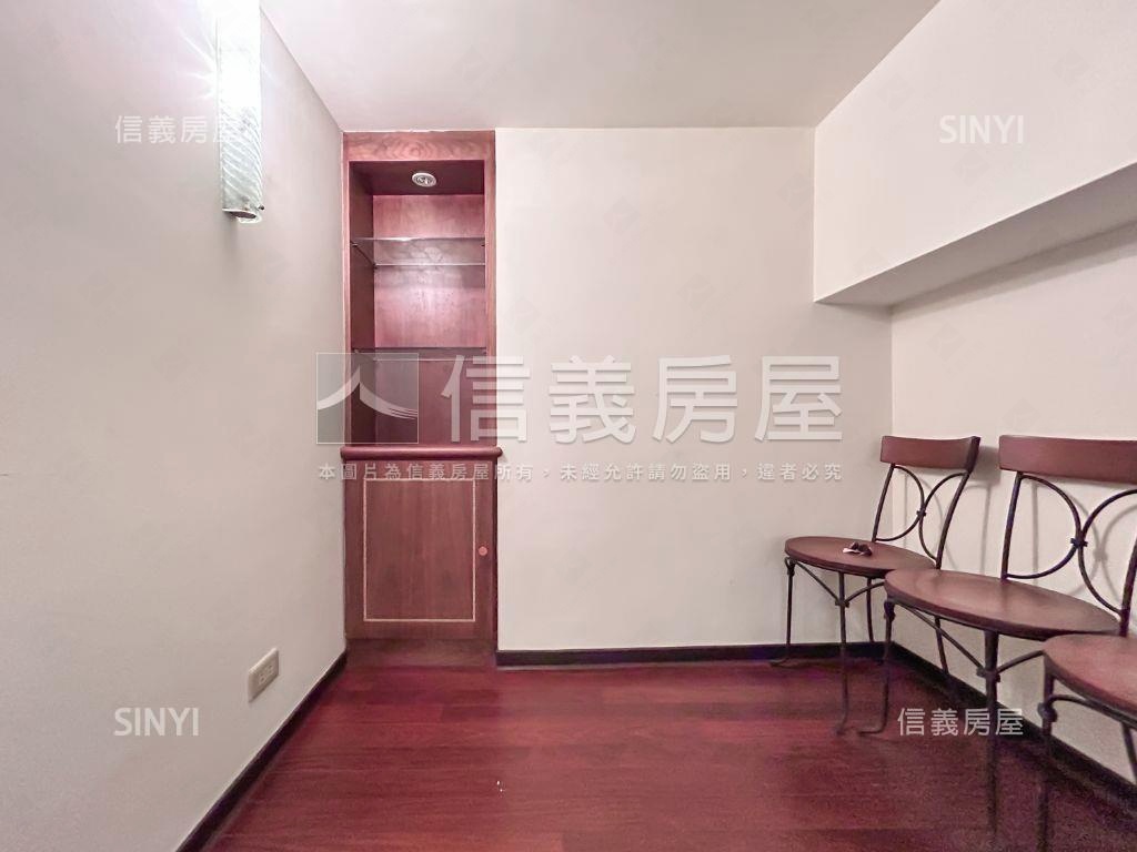綠意盎然✿世代極品美屋房屋室內格局與周邊環境