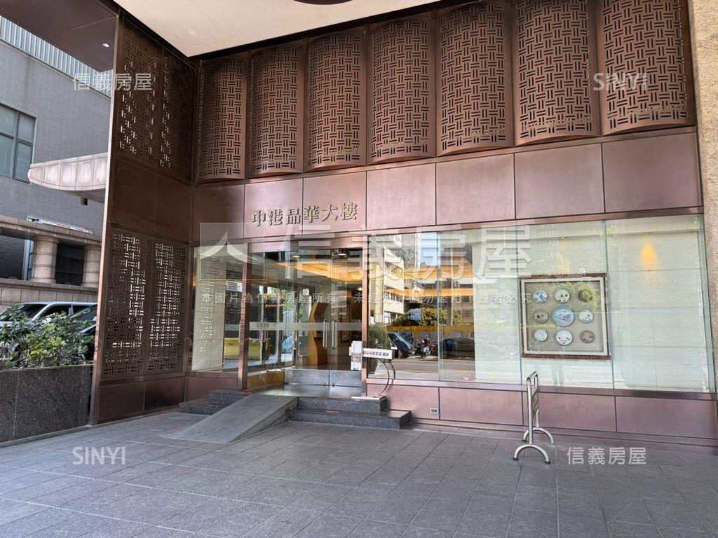 金典高樓雙面採光視野戶Ｃ房屋室內格局與周邊環境