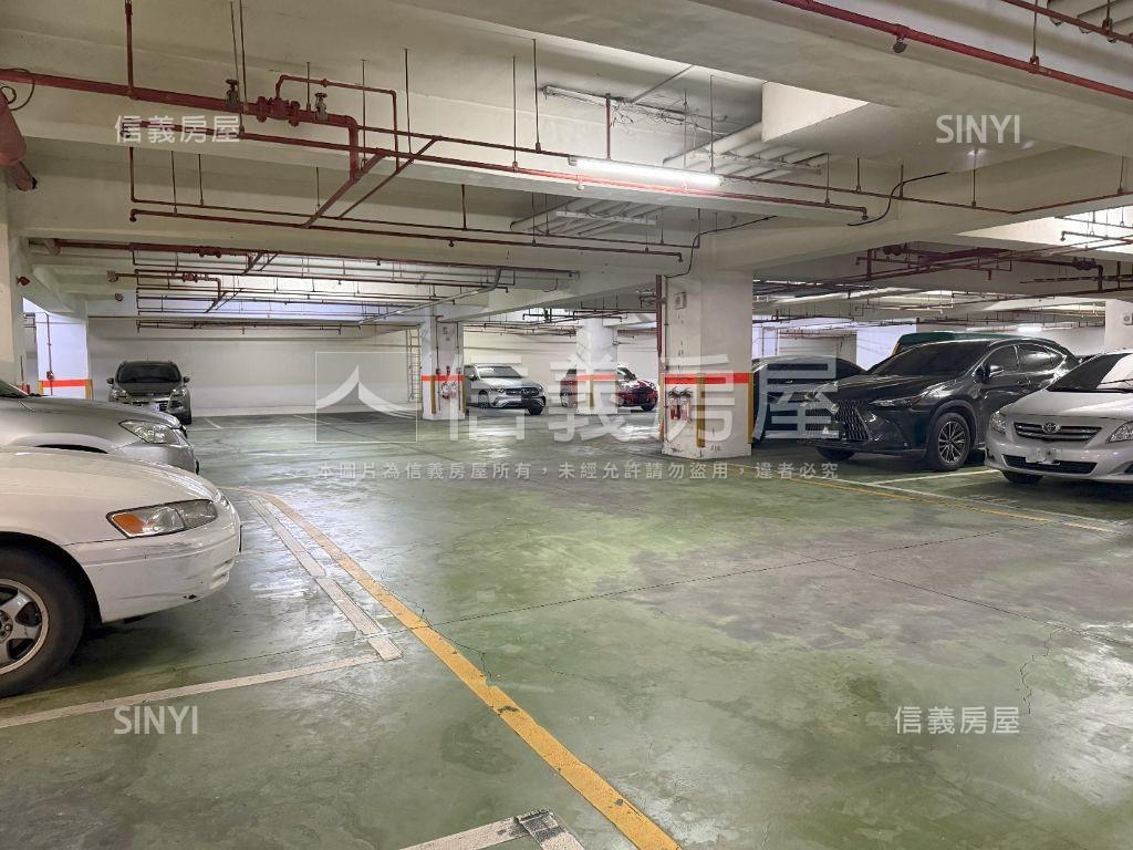 威京雙併大３房有車位房屋室內格局與周邊環境