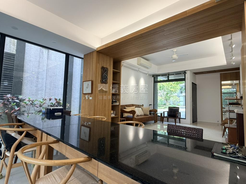 心中的日月３天籟山景美墅房屋室內格局與周邊環境