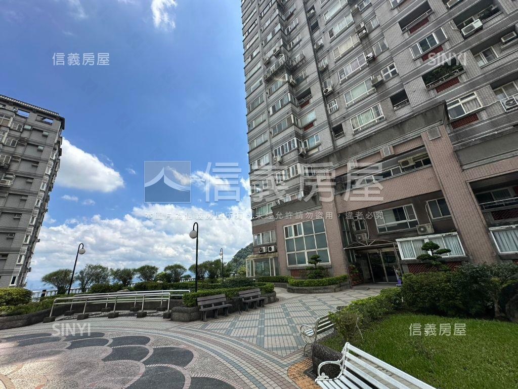 新店稀有電梯兩房房屋室內格局與周邊環境