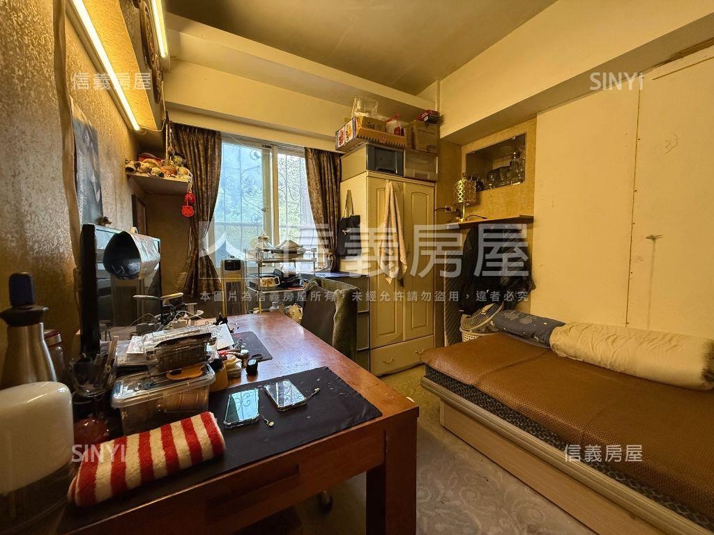 近林蔭步道稀有大庭院戶房屋室內格局與周邊環境