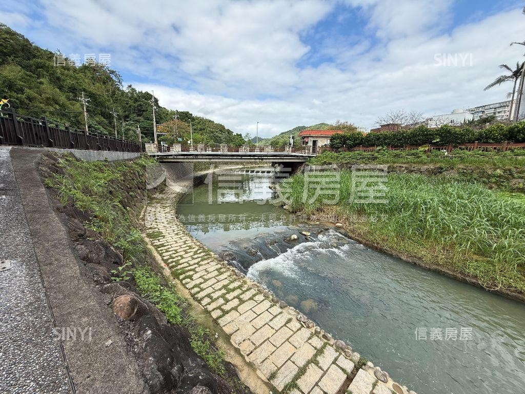近林蔭步道稀有大庭院戶房屋室內格局與周邊環境