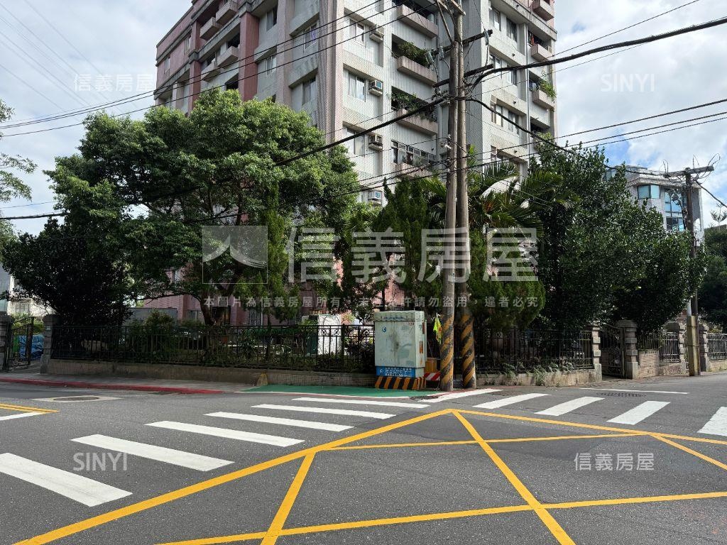 近林蔭步道稀有大庭院戶房屋室內格局與周邊環境