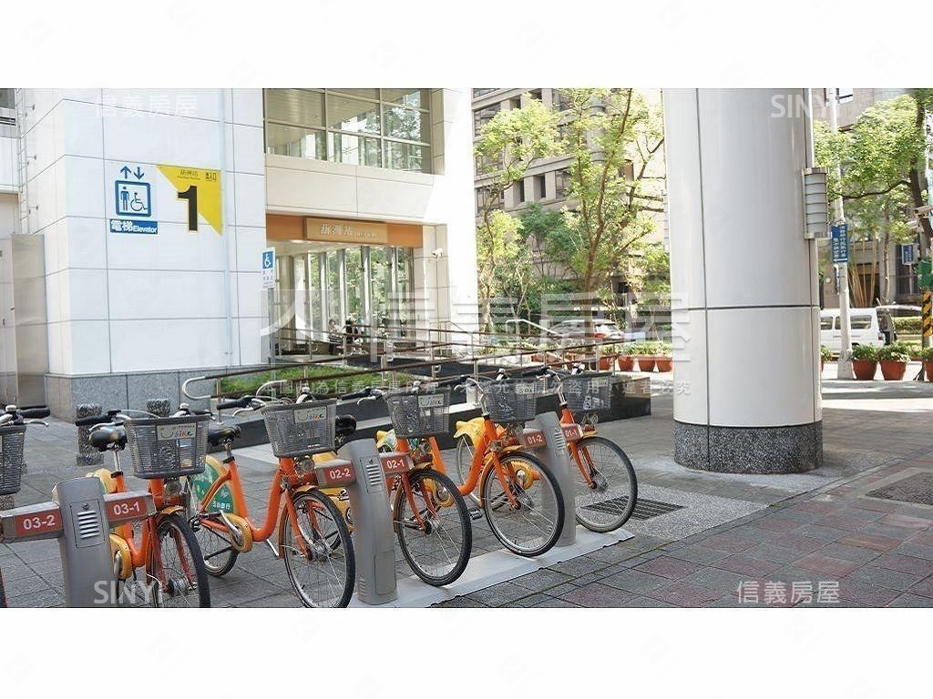 葫洲捷運採光樓中樓房屋室內格局與周邊環境