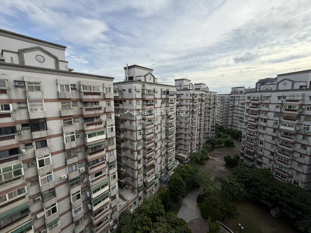 公學新城乙電梯三房房屋室內格局與周邊環境