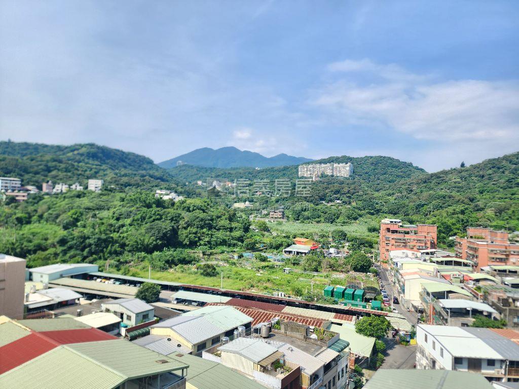 薇閣精美高樓景觀宅房屋室內格局與周邊環境