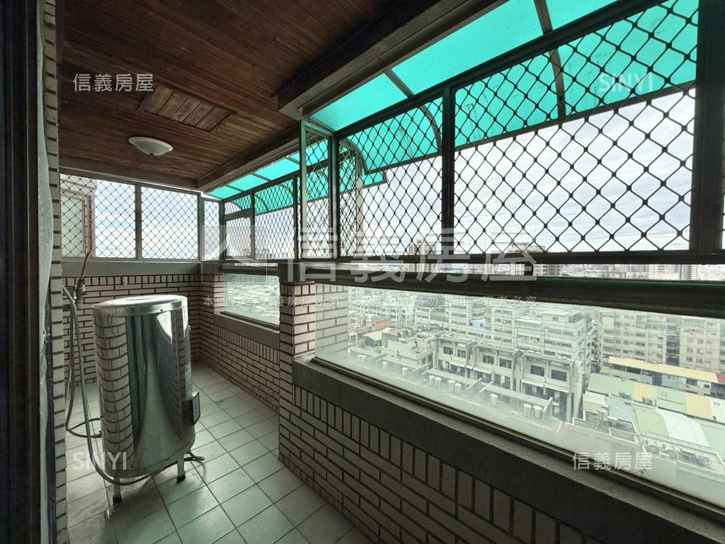 鄉城陽光鎮三房平車房屋室內格局與周邊環境