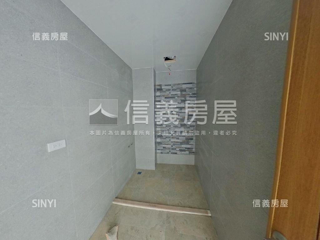 花壇明德街電梯前院美墅Ｂ房屋室內格局與周邊環境