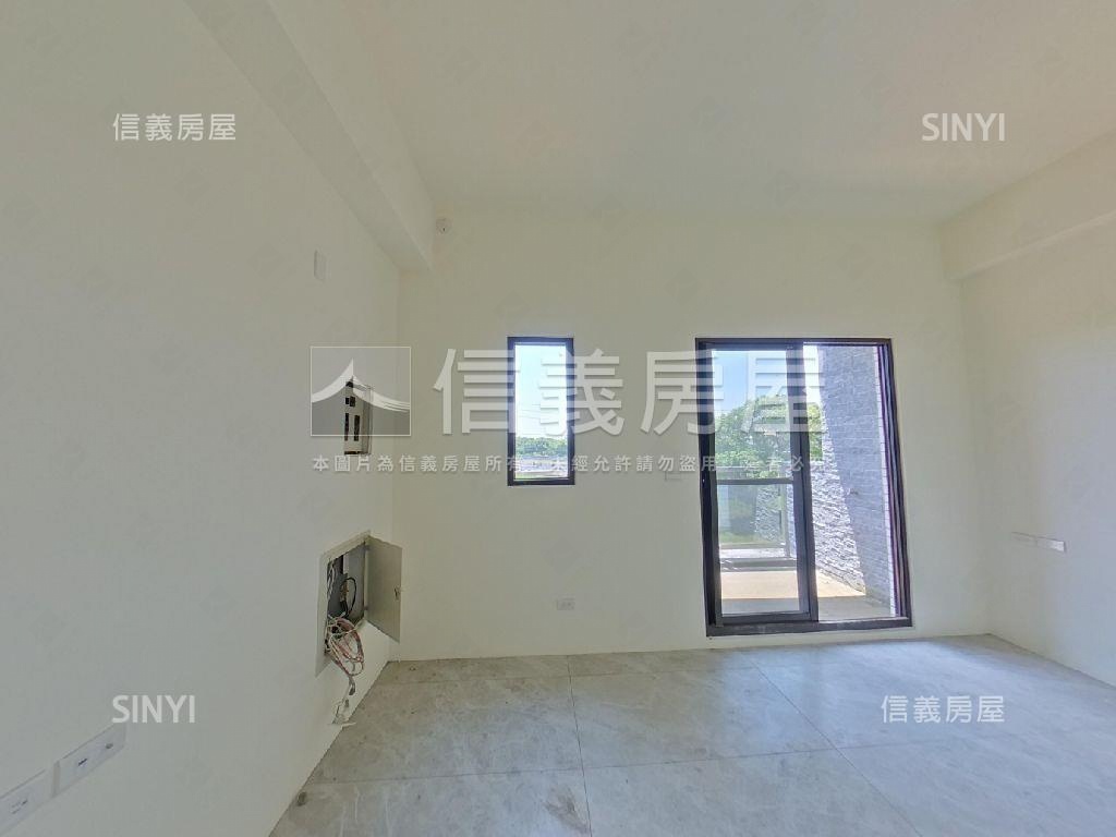 花壇明德街電梯前院美墅Ｂ房屋室內格局與周邊環境