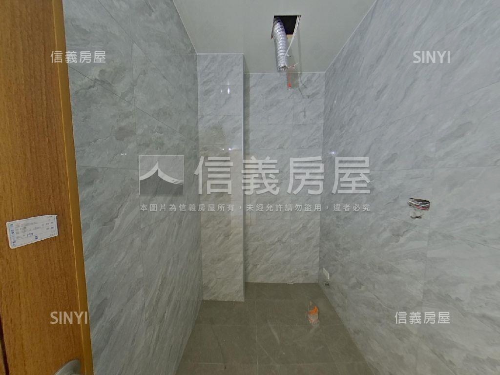 花壇明德街電梯前院美墅Ｂ房屋室內格局與周邊環境