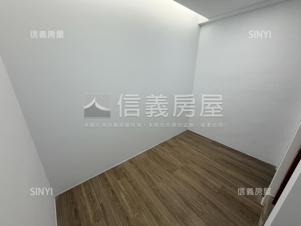 台鳳角間大透天房屋室內格局與周邊環境
