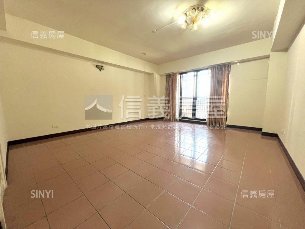 降價！西屯大三房兩衛房屋室內格局與周邊環境