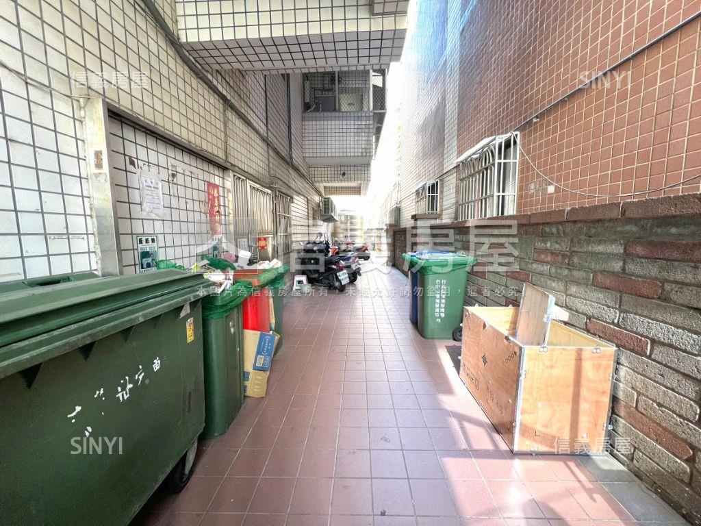 降價！西屯大三房兩衛房屋室內格局與周邊環境