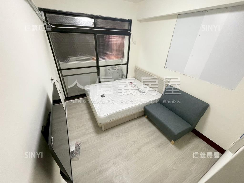 逢甲電梯六套房好收租房屋室內格局與周邊環境