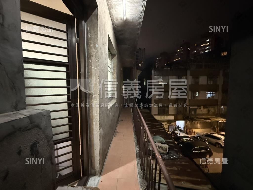 首購捷運２房美寓房屋室內格局與周邊環境