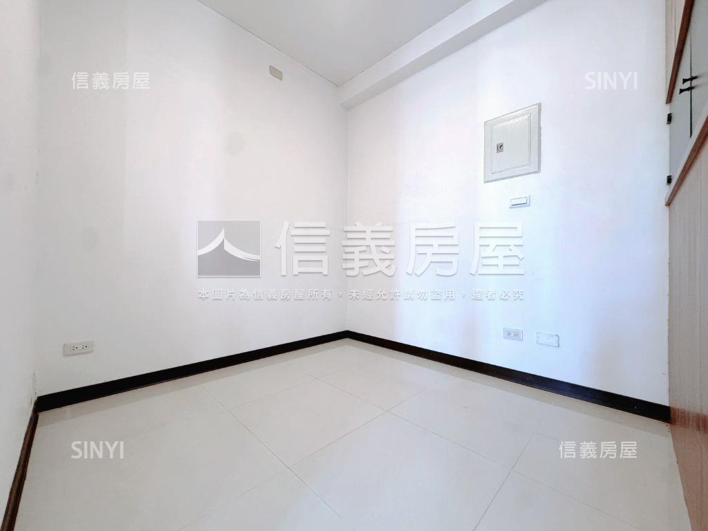 梵谷星空景觀２＋１房車位房屋室內格局與周邊環境