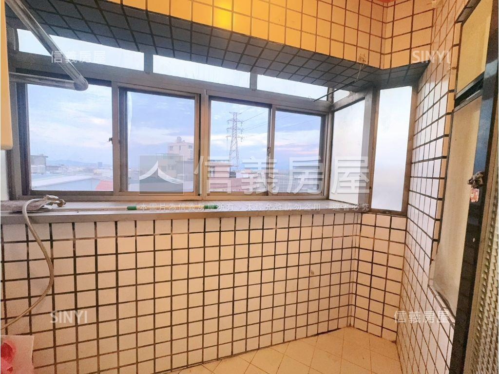 近華勛市場低總價３房房屋室內格局與周邊環境