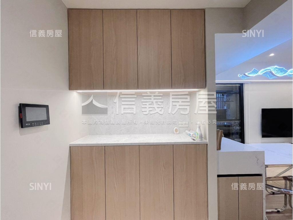 亞灣區海景輕奢三房平車房屋室內格局與周邊環境