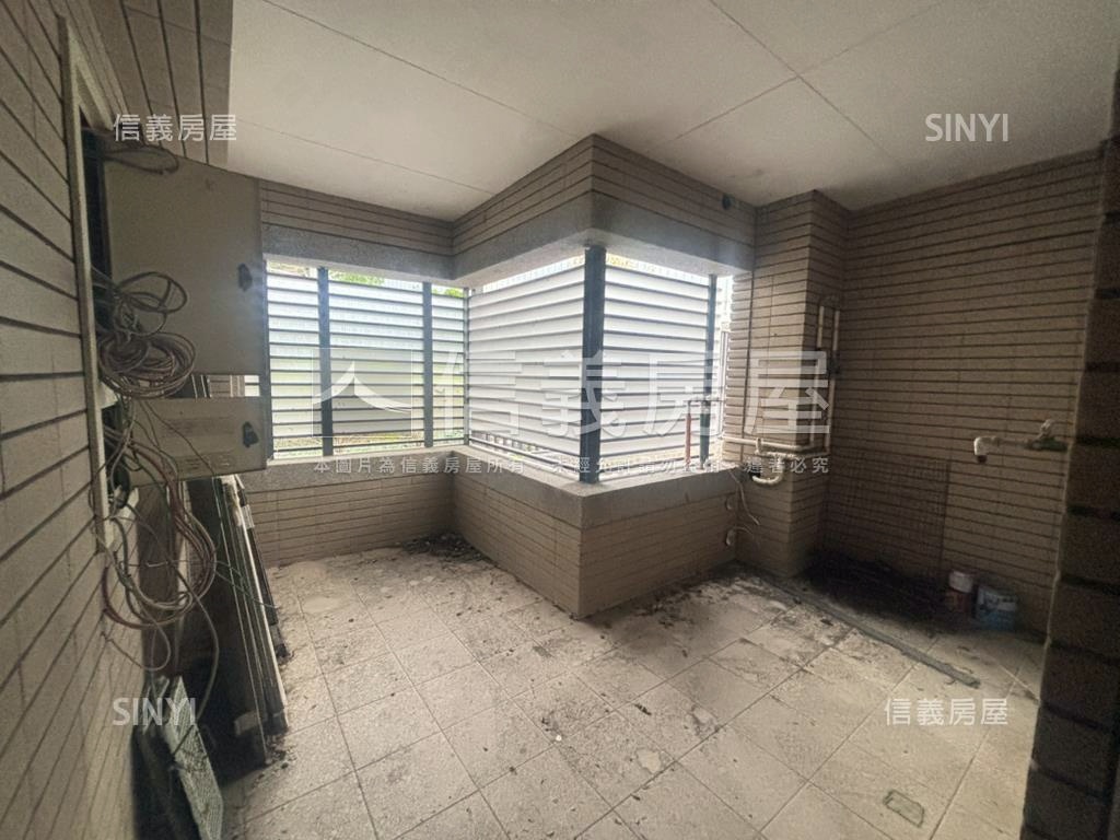 昱泰泰然庭院大戶（毛胚）房屋室內格局與周邊環境