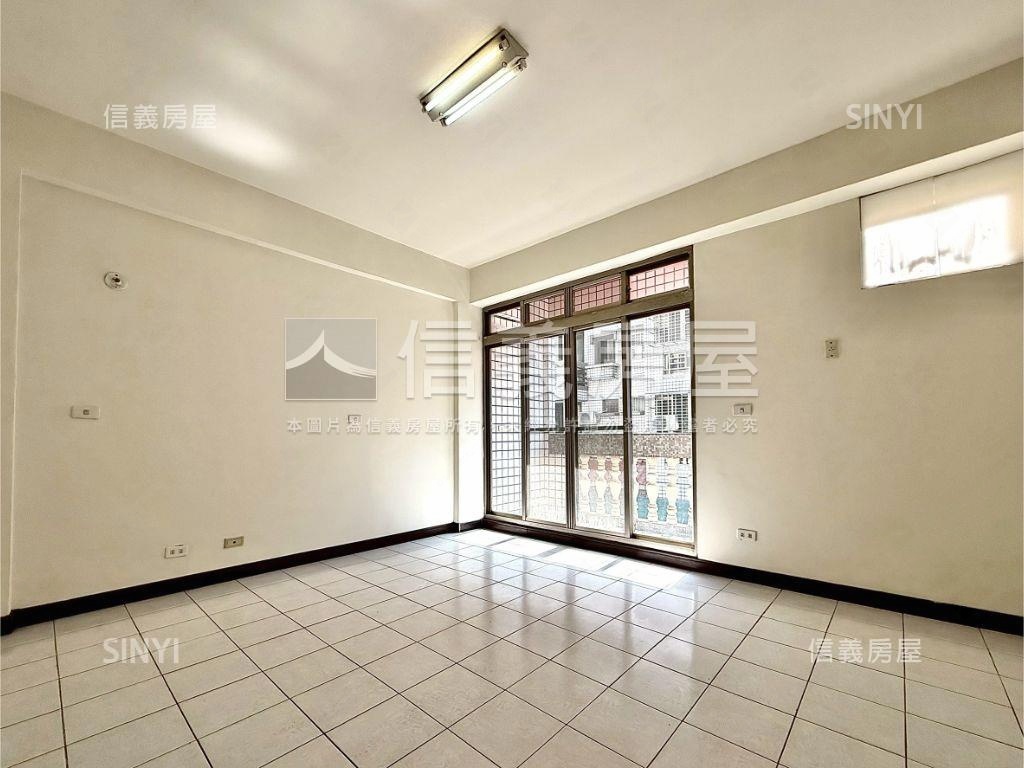 北屯門前可停車美透天房屋室內格局與周邊環境