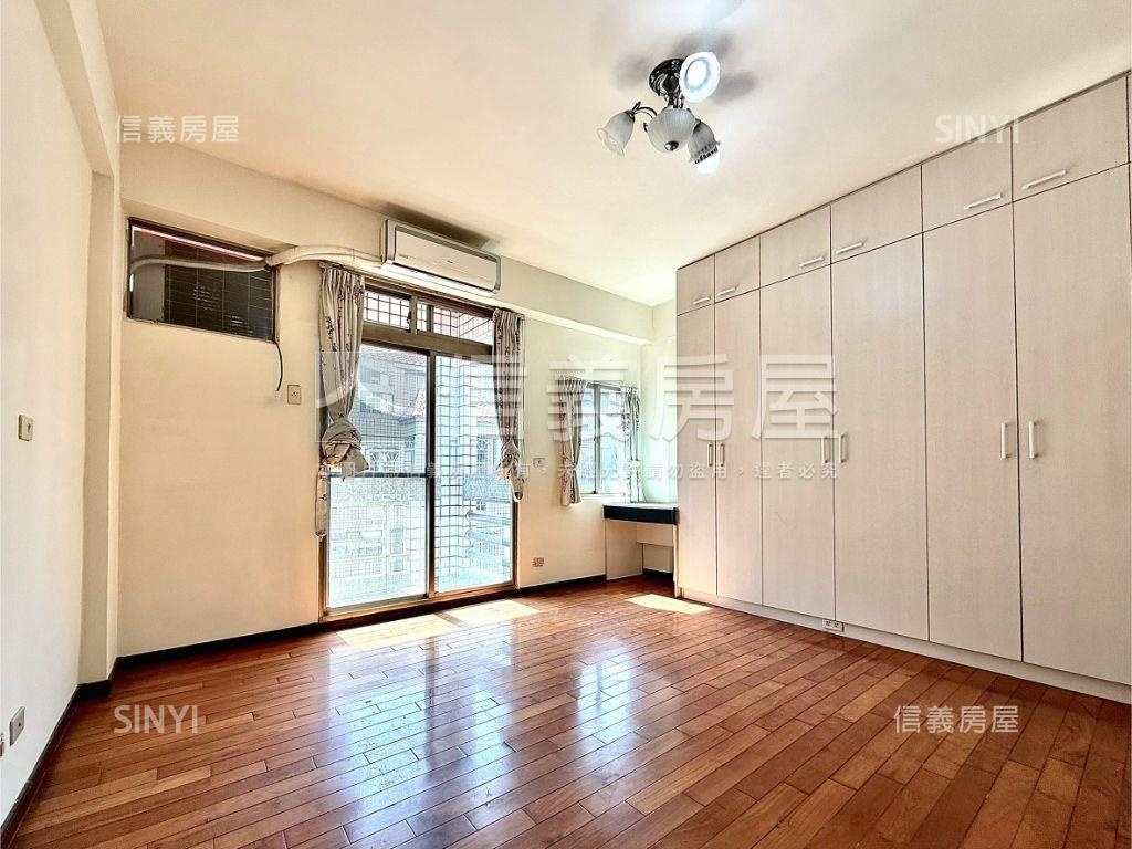 北屯門前可停車美透天房屋室內格局與周邊環境