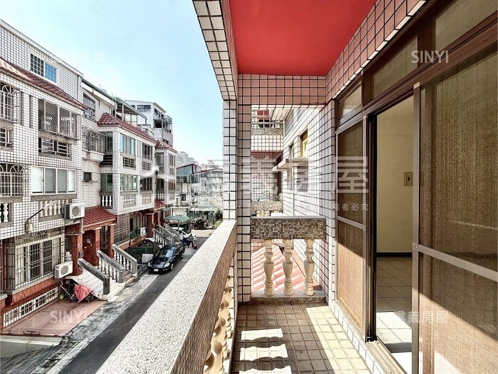 北屯門前可停車美透天房屋室內格局與周邊環境