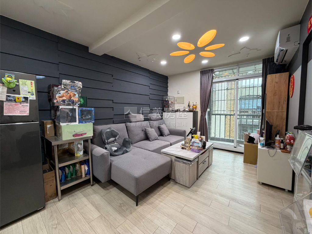 陽台進出三房美宅房屋室內格局與周邊環境