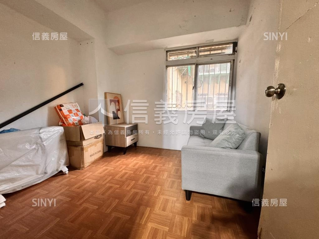 國興樹海美妝低總兩房房屋室內格局與周邊環境