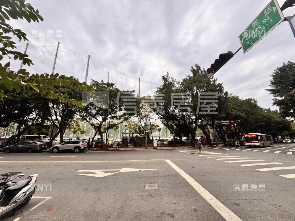 國興樹海美妝低總兩房房屋室內格局與周邊環境