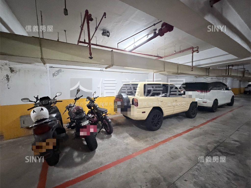電通市高樓層電梯四房車房屋室內格局與周邊環境