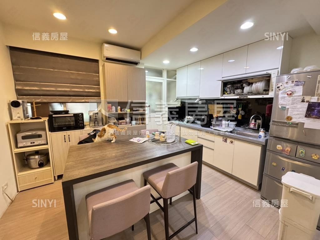 內科行政三總美屋房屋室內格局與周邊環境