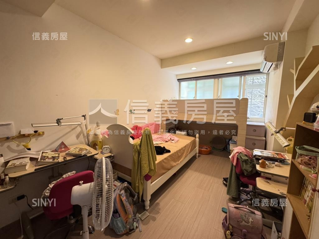內科行政三總美屋房屋室內格局與周邊環境