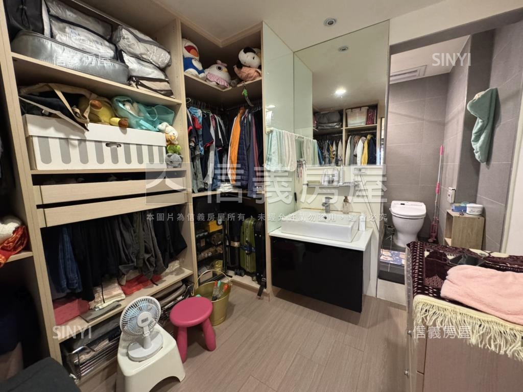 內科行政三總美屋房屋室內格局與周邊環境