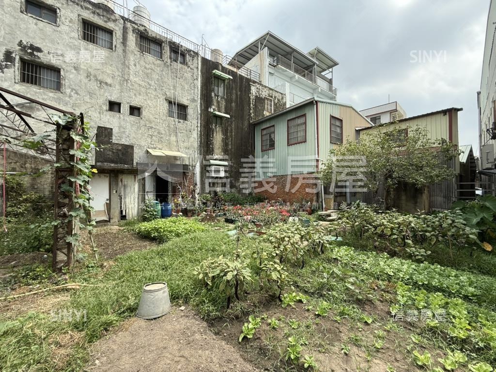 精華！東區約２０３坪土地房屋室內格局與周邊環境