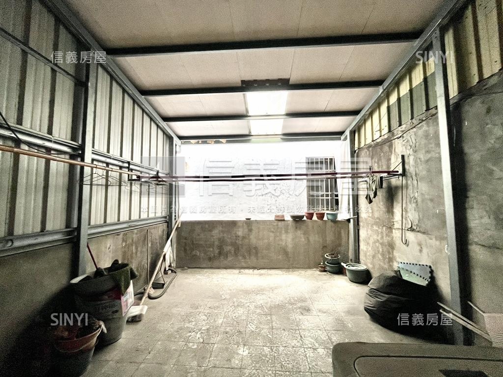 近五權車站透天房屋室內格局與周邊環境