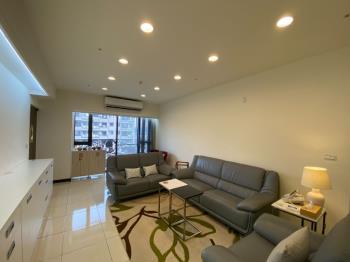 心曠神怡景觀大三房車位