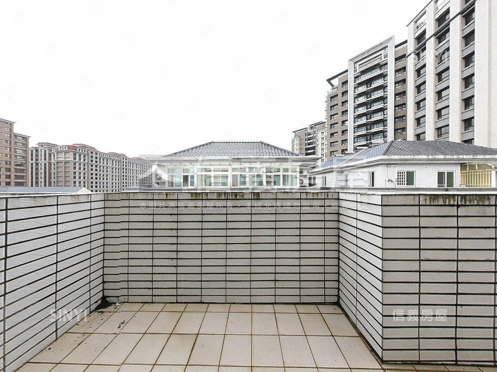 青埔近高鐵百坪電梯別墅房屋室內格局與周邊環境