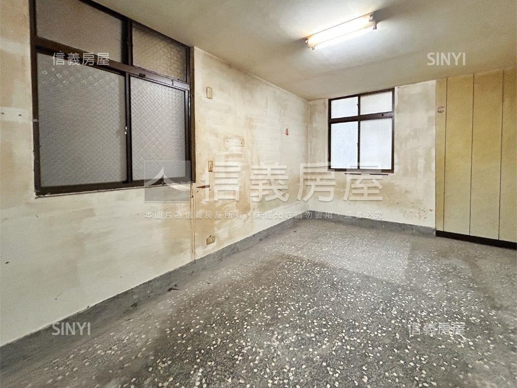 安心成家膝蓋救星公寓房屋室內格局與周邊環境