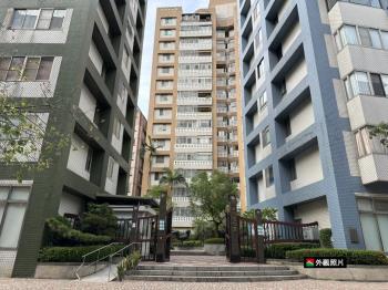 大直傑座坡平車位