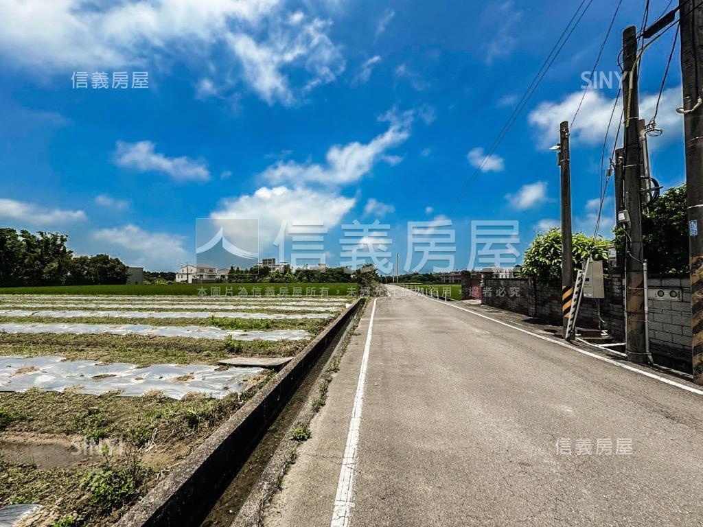 新屋雙面臨路農地房屋室內格局與周邊環境